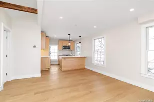 108 South St, Oyster Bay, NY 11771 - Photo 2