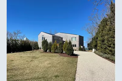 495 N Parish Drive, Southold, NY 11971 - Photo 2