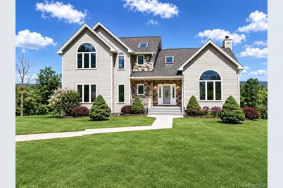 11 Oakridge Road, Middletown, NY 10940 - Photo 1