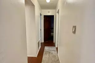 164-10 Foch Blvd, Jamaica, NY 11434 - Photo 16