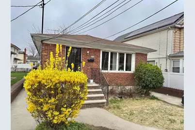 16410 Foch Boulevard, Jamaica, NY 11434 - Photo 4