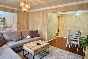 164-10 Foch Blvd, Jamaica, NY 11434 - Photo 12