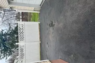 9 Lawrence Rd, Poughkeepsie, NY 12601 - Photo 2