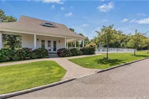 20 Canoe Place Rd, Hampton Bays, NY 11946 - Photo 16