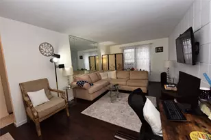 87-30 204th St, Hollis, NY 11423 - Photo 6