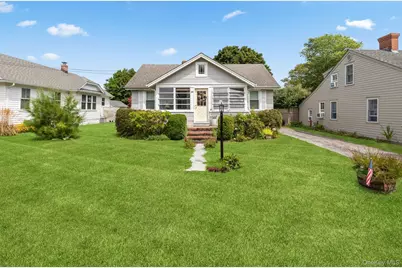 64 Point Street, South Jamesport, NY 11970 - Photo 2