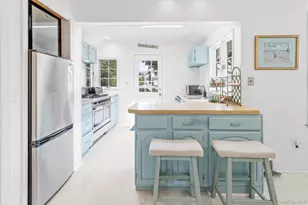 64 Point St, South Jamesport, NY 11970 - Photo 10