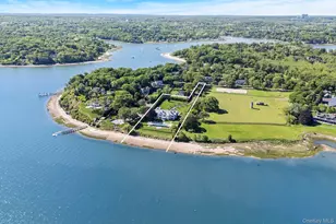 25 Brewster Ln E, East Setauket, NY 11733 - Photo 8