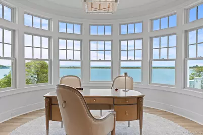 25 Brewster Lane E, East Setauket, NY 11733 - Photo 28