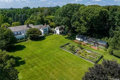 40 Piping Rock Road, Locust Valley, NY 11560 - Photo 32