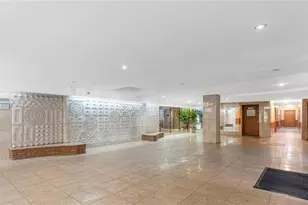 2727 Ocean Pkwy, Brooklyn, NY 11235 - Photo 2