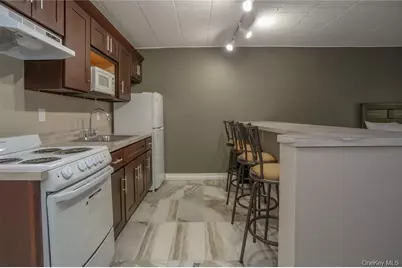 30 N Route 9W #31, Congers, NY 10920 - Photo 6