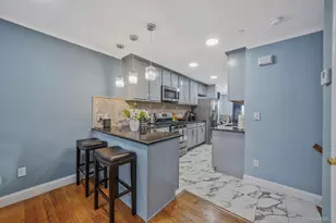 531 Ray St, Freeport, NY 11520 - Photo 2