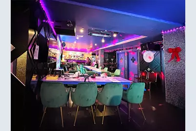 140-08 Holly Ave, Flushing, NY 11355 - Photo 4