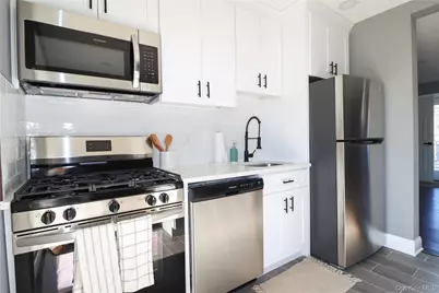 14A Earl Place, Amityville, NY 11701 - Photo 16