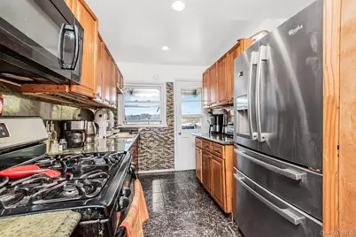 3650 Waldo Avenue, Bronx, NY 10463 - Photo 6