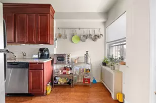 1138 E 215th St, Bronx, NY 10469 - Photo 6