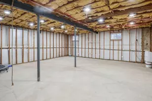 8 Hilltop Dr, Bayville, NY 11709 - Photo 36