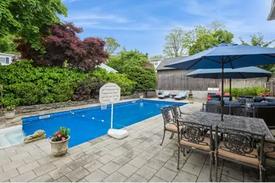 8 Hilltop Drive, Bayville, NY 11709 - Photo 6