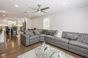 8 Hilltop Dr, Bayville, NY 11709 - Photo 14