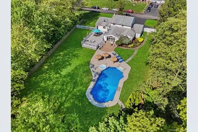 6 Wilton Circle, New City, NY 10956 - Photo 2