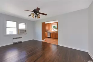 6 Dunes Ln, Port Washington, NY 11050 - Photo 2