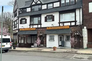 241-20 Northern Blvd, Douglaston, NY 11362 - Photo 24