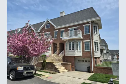 337 Park Crescent, College Point, NY 11356 - Photo 2