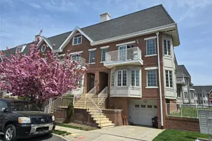 337 Park Crescent, College Point, NY 11356 - Photo 2