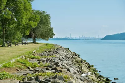 300 Sheldon Avenue, Tarrytown, NY 10591 - Photo 24