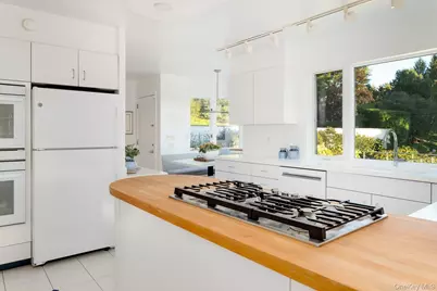 7 East Lake Drive, Katonah, NY 10536 - Photo 24