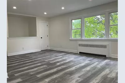 245-39 147th Drive, Rosedale, NY 11422 - Photo 4