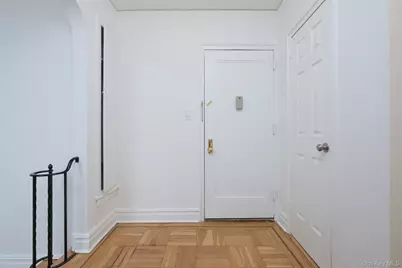 2962 Decatur Avenue #5-G, Bronx, NY 10458 - Photo 4