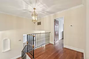 808 Wolfs Ln, Pelham, NY 10803 - Photo 16