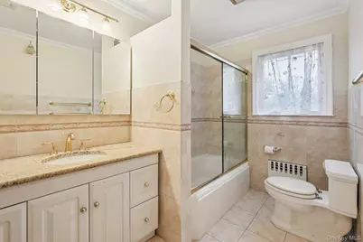 808 Wolfs Lane, Pelham, NY 10803 - Photo 22
