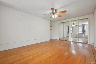 33 Dartmouth Street, Valley Stream, NY 11581 - Photo 18