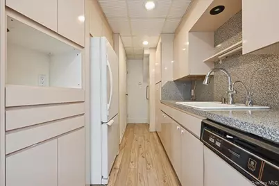 33 Dartmouth Street, Valley Stream, NY 11581 - Photo 12