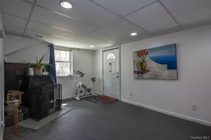 9 Durham Rd, White Plains, NY 10607 - Photo 26