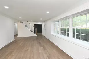 2 Little Hill Rd, East Setauket, NY 11733 - Photo 6