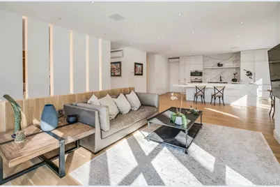 8 Frost Creek Dr, Locust Valley, NY 11560 - Photo 14