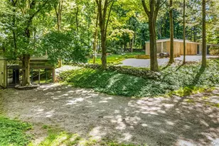 319 Pound Ridge Rd, Bedford, NY 10506 - Photo 10