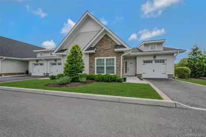 2300 Fox Hill Drive #1101, Calverton, NY 11933 - Photo 2