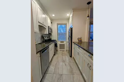 200 N Village Avenue #Apt B1, Rockville Centre, NY 11570 - Photo 1