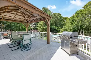 353 Thrift St, Ronkonkoma, NY 11779 - Photo 32