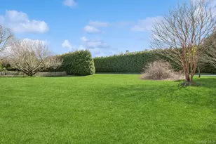 8 Niamogue Ln, Quogue, NY 11959 - Photo 26