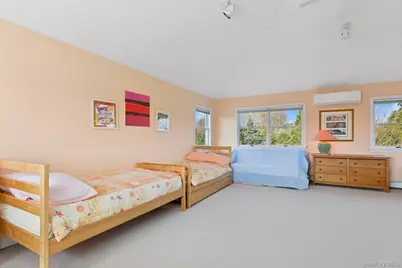 8 Niamogue Lane, Quogue, NY 11959 - Photo 18