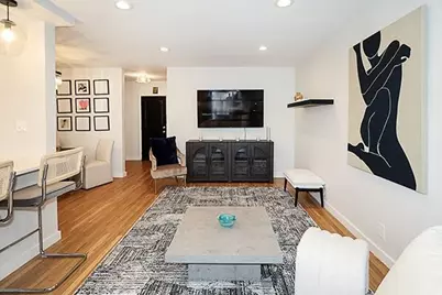 18 Edwards #2B, Roslyn Heights, NY 11577 - Photo 8