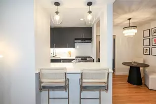 18 Edwards, Roslyn Heights, NY 11577 - Photo 10