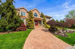 28-05 216th St, Bayside, NY 11360 - Photo 4