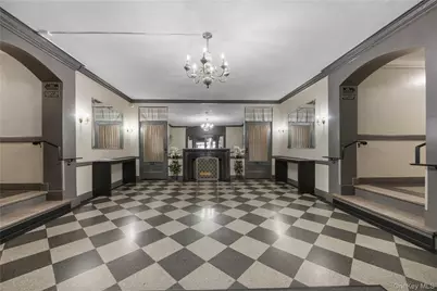 72-34 Austin Street #E3, Forest Hills, NY 11375 - Photo 18